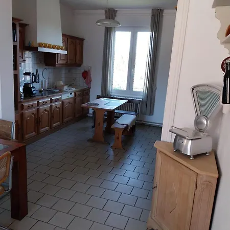 Holiday home Maison De Charme Dans La Somme Miraumont